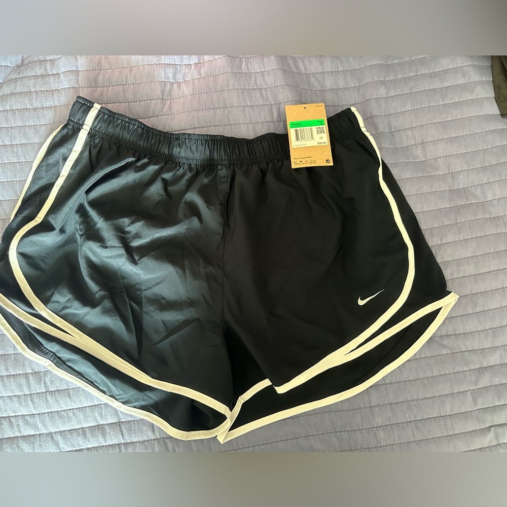 NWT Nike Women’s Tempo Shorts